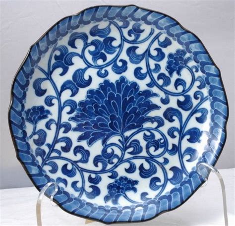 Chinese Chrysanthemum Blue White Porcelain Plate Asian White