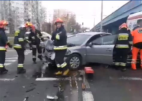 Wypadek Pojazd W Przy Skrzy Owaniu Wolska Prymasa Tysi Clecia