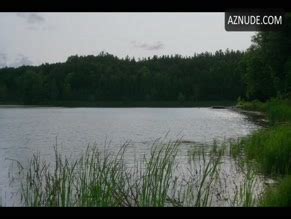 A SIMPLE FAVOR NUDE SCENES AZNude