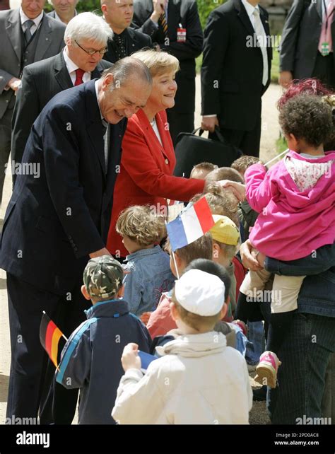 Bundeskanzlerin Angela Merkel Mitte Aussenminister Frank Walter