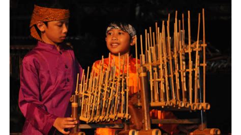 Catat! Lokasi Festival Angklung 2023 yang Tampilkan Beragam Budaya di ...