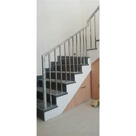 Silver Bar Stainless Steel Staircase Railing Mounting Type Floor At