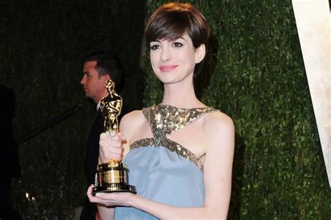 Anne Hathaway Practiced Her Oscar Speech a Whole Bunch So We Would Like Her