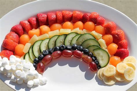 St. Patrick's Day Fruit & Vegetable Platter DIY - Savings Lifestyle