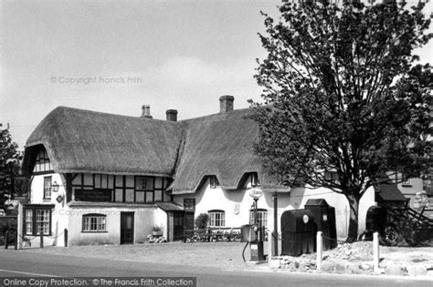 Photo of Avebury, The Red Lion Inn c.1955 - Francis Frith