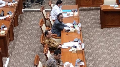 Mahfud Tolak Ungkap Jenderal Bintang Polisi Yang Mau Mundur Nanti