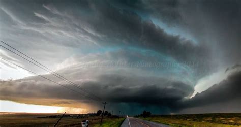 The beaver tail intersects the mesocyclone with the upper level ringing structure getting better ...