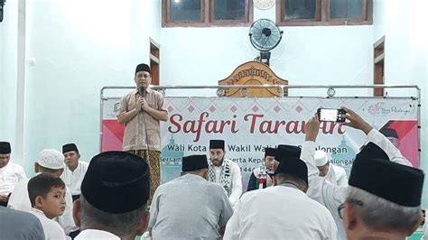 Wali Kota Pekalongan Aaf Safari Tarawih Ke Masjid Al Ikhlas