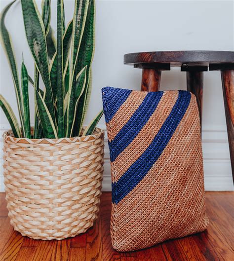 Ravelry Ashford Striped Pillow Pattern By Toni Lipsey