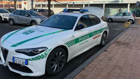 Polizia Locale Di Meda A Brescia Per Due Organi Salvavita Il