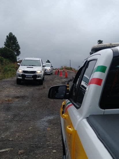 Trecho da Serra do Rio do Rastro cede e apenas passagem de veículos