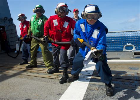 130915 N Cg241 072 Pacific Ocean Sept 15 2013 Sailors Flickr