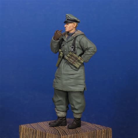 Hebiyuri Studio WW2 German Waffen SS Officer Panzer Art No FI35