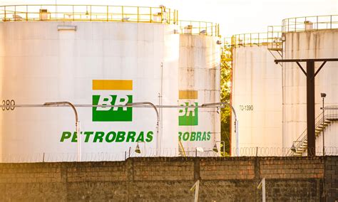 Petrobras Consolida Se Como Principal A O De Petr Leo Para