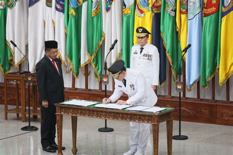 Mendagri Ri Tito Karnavian Resmi Lantik Penjabat Gubernur Sumsel Elen