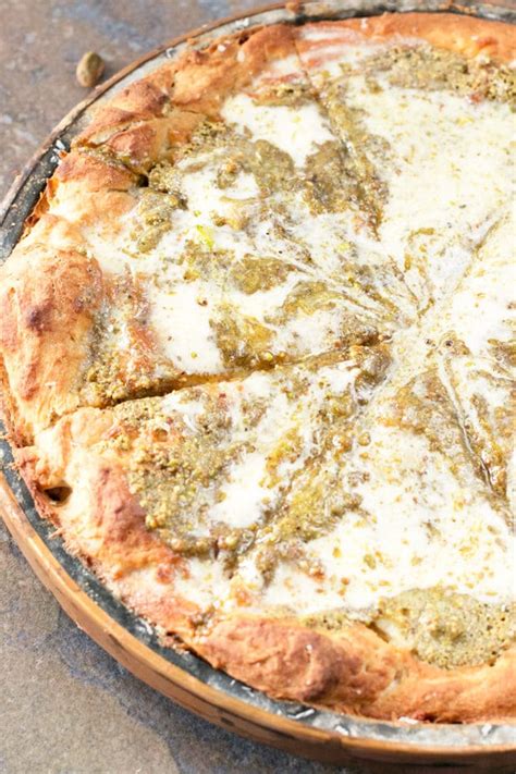 Pistachio Pesto Pizza With Crème Fraîche And Roasted Garlic Plus A Kitchenaid® Giveaway