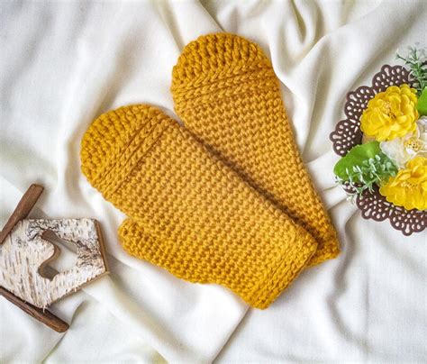 20+ Free Crochet Mitten Patterns (+ Gloves Patterns) | AllFreeCrochet.com