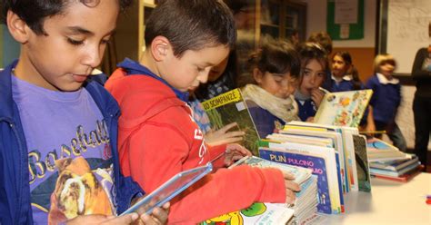 Intercultura Dei Piccoli Leggere Ai Bambini In Italiano E In Lingua