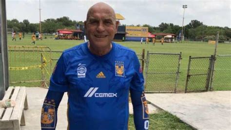 Osvaldo Batocletti M Tico Defensa De Tigres Lucha Contra El C Ncer