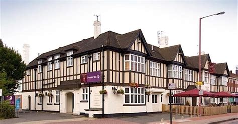 Premier Inn Solihull (Shirley) - Hotel in West Midlands, Solihull ...