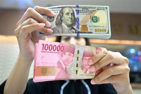 Rupiah Diprediksi Menguat Jelang Pengumuman Suku Bunga Acuan Bi Makro