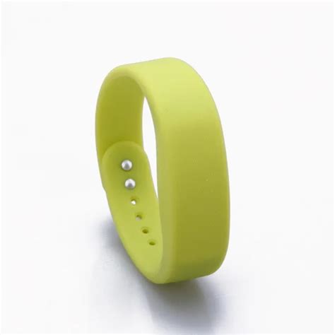 Fashion Silicone Child Gps Tracker Bracelet,Gps Bracelet For Children ...