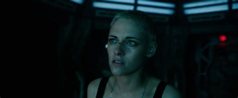 underwater defacto film reviews