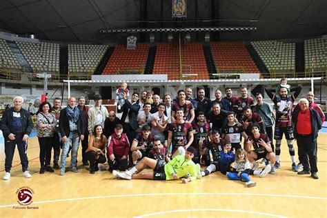 Serie B Domotek Volley Reggio Calabria Travolge Costa Dolci Papiro