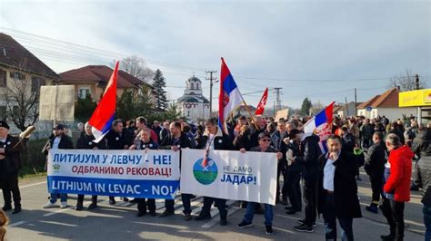 Nove Blokade Diljem Srbije Prosvjednici Tra E Da Rio Tinte Ode Iz