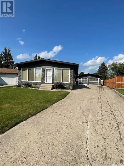 15 Moritz Bay Yorkton Sold House Ovlix