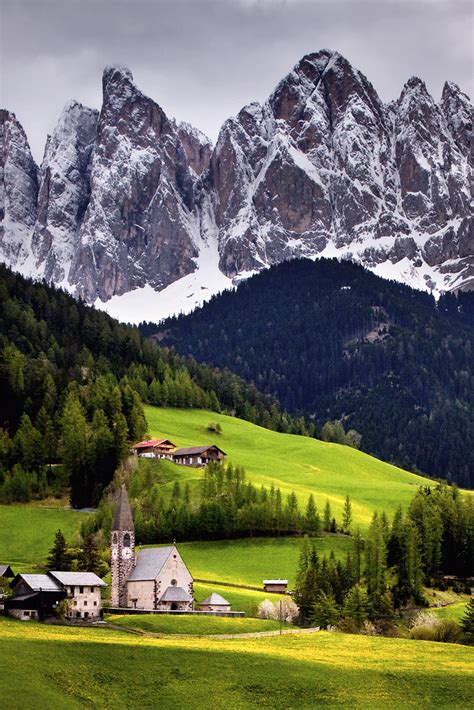 Val di Funes, Italy photo on Sunsurfer