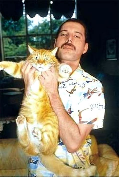 An Extraordinary Friendship: 18 Fascinating Photographs of Freddie ...