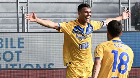 Frosinone Lecce Statistiche Quote E Pronostico Mondo Pengwin