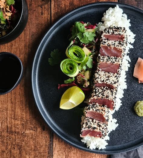 Tonijn Tataki Met Sushirijst En Wakame Salade Hutspot En Hotspot