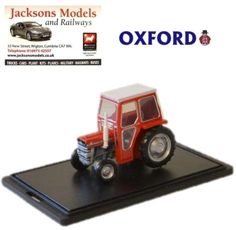 Oxford 76mf001 Massey Ferguson 135 Red Tractor 1 76 Scale Jacksons Models And Railways