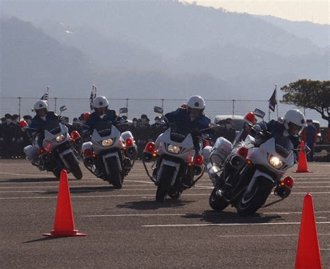 白バイ隊員ら腕前披露 県警 3年ぶりに年頭視閲式 和歌山 ／和歌山 毎日新聞