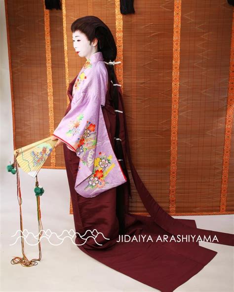 Pin By Michelle Thaller On Junihitoe Heian Kimono Saree Sari Fashion