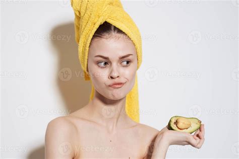 Pretty Woman Naked Shoulders Avocado Exotic Fruits Cosmetics Clean Skin