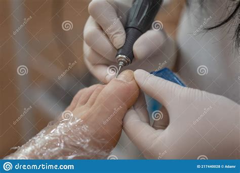 Pie Femenino En Proceso De Pedicura Procedimiento Stock Foto Foto De