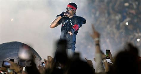 Travis Scott's gig sparks earthquake fears due to 80k mosh pit after ...