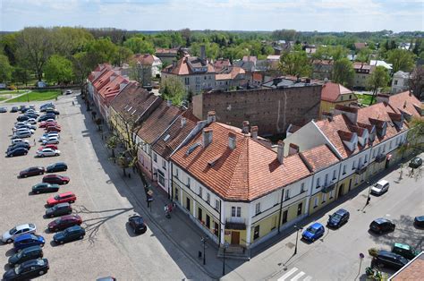 Pułtusk Jeden z kwartałów zabudowy przylegających do rynku Piotr