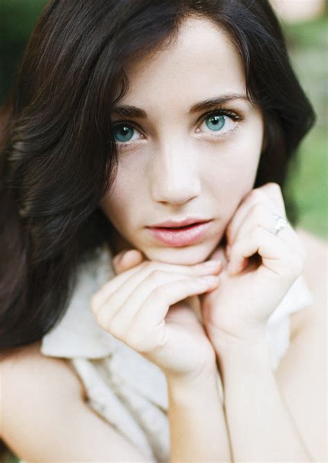 Emily Rudd Brunette Women Blue Eyes Face Model Wallpaper