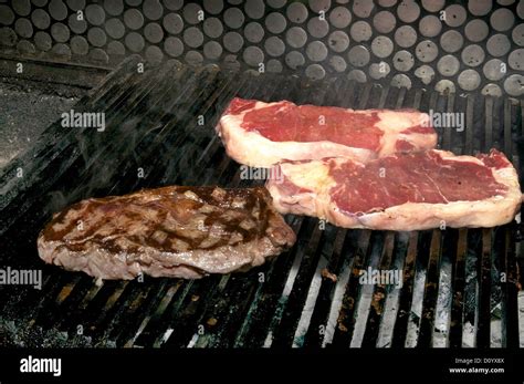 Cooked Beef Steaks Hi Res Stock Photography And Images Alamy