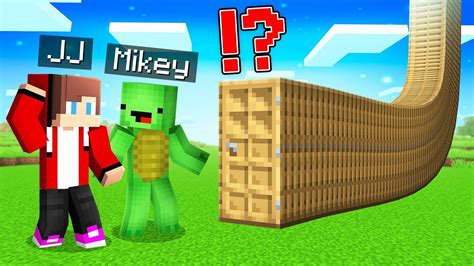 Jj And Mikey Found New Strange Door In Minecraft Maizen Youtube