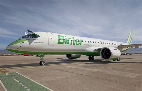 Binter Mueve Ficha Para Volar A Madrid Y Barcelona Con B 737 Puente