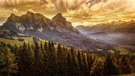 Berge Bäume Wolken Dämmerung Naturlandschaft 7680x4320 Uhd 8k