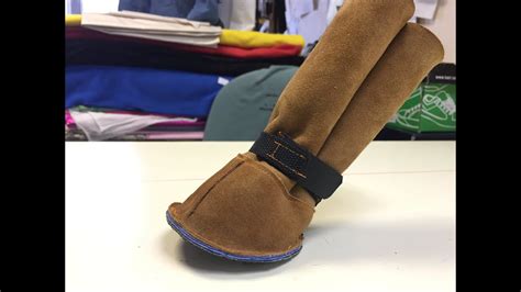 Обувь для собак. «Спасительный сапожок-2» (1 часть) - YouTube