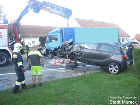 Verkehrsunfall Lkw Mit Pkw Freiwillige Feuerwehr Der Stadt Mureck