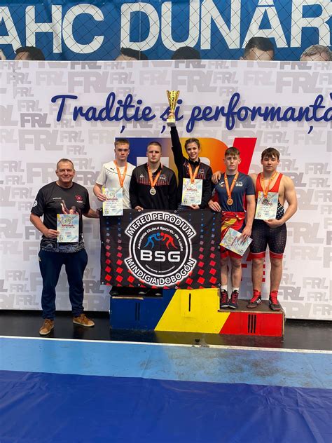 Sportivii De La Acs Lupte Bsg Pe Podium Stiri Din Mures Stiri Targu