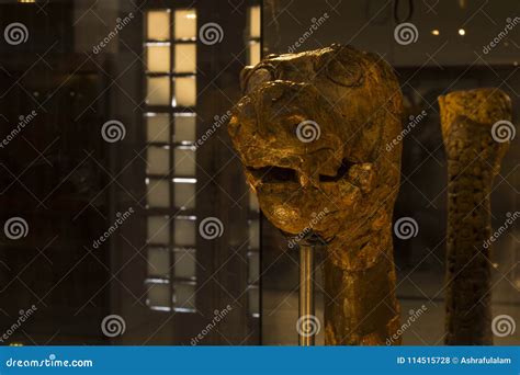 Wooden Dragon Head at Viking Ship Museum Editorial Stock Photo - Image of museum, statue: 114515728